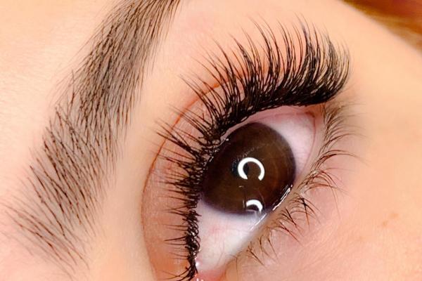 Classic eyelashes extension basic